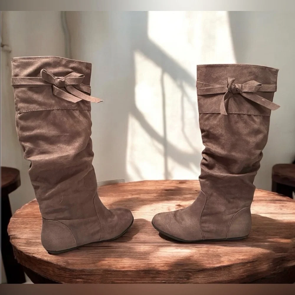 JUST FAB Women's Suede Knee-High Boots - Brown SIZE 6 NEW IN BOX